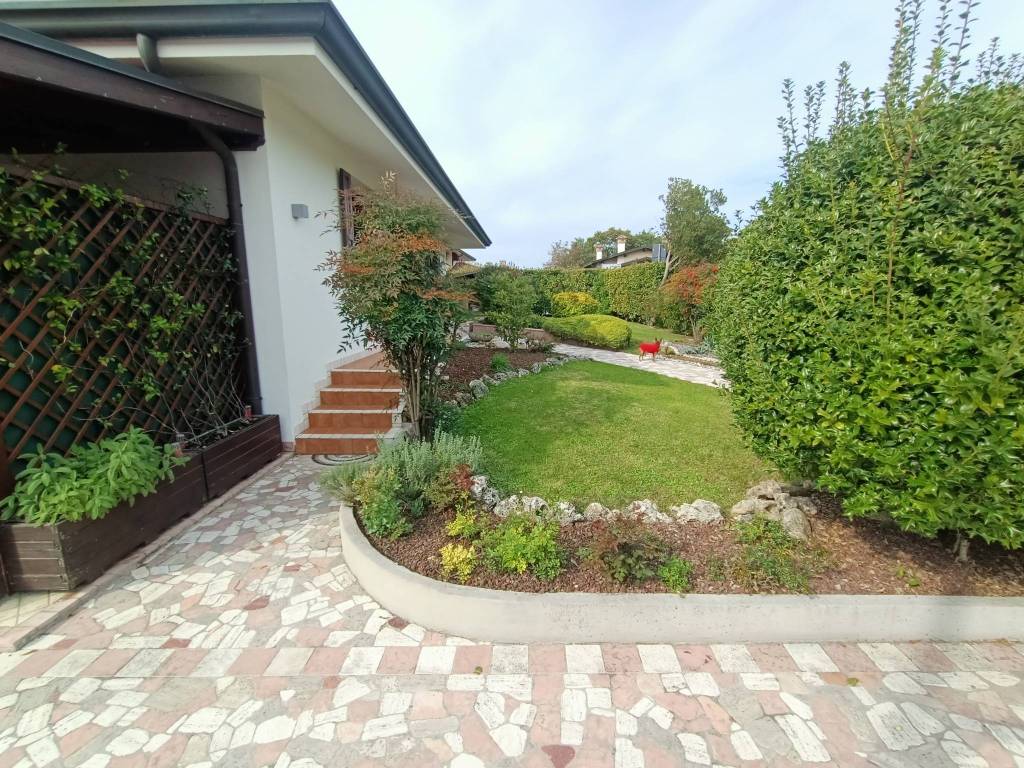 Villa a Azzano decimo in Via 25 Aprile - Foto 3