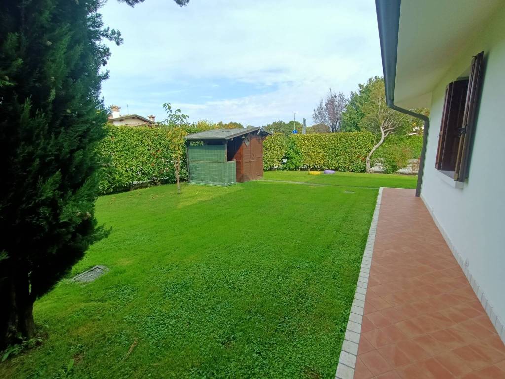 Villa a Azzano decimo in Via 25 Aprile - Foto 5