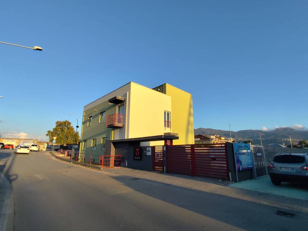 Palazzo / stabile a Pompei in Via Astolelle - Foto 2