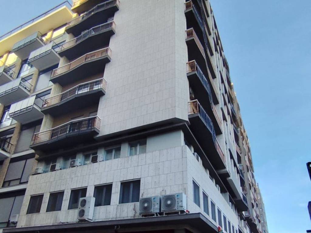 Immobile a Bari in PIAZZA UMBERTO I, 58 - Foto 3