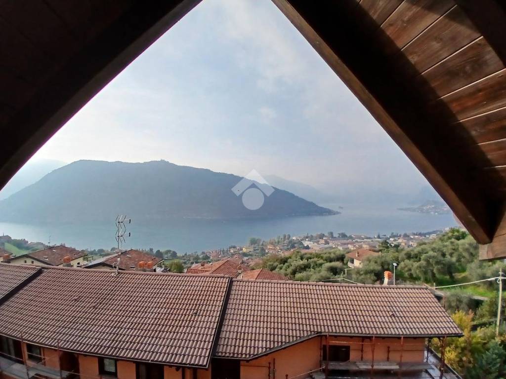 Appartamento a Sale marasino in Via De Gasperi, 16 - Foto 3