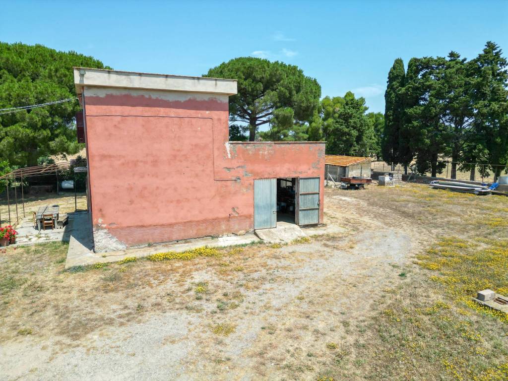 Rustico / casale a Tarquinia in località selvaccia - Foto 4