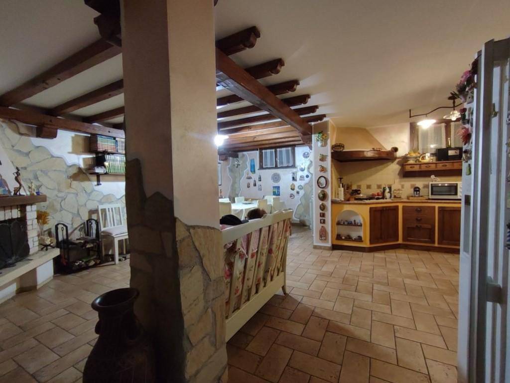 Casa indipendente a Castelnuovo magra in Via Palvotrisia, 18 - Foto 3