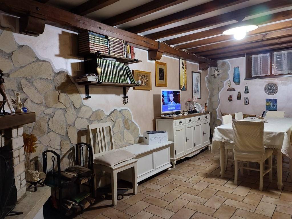 Casa indipendente a Castelnuovo magra in Via Palvotrisia, 18 - Foto 5