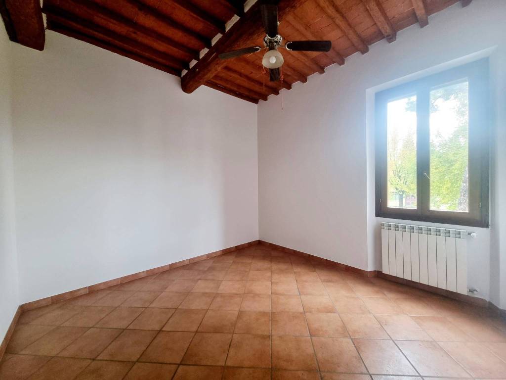 Appartamento a Campi bisenzio in Via Mezzo - Foto 3