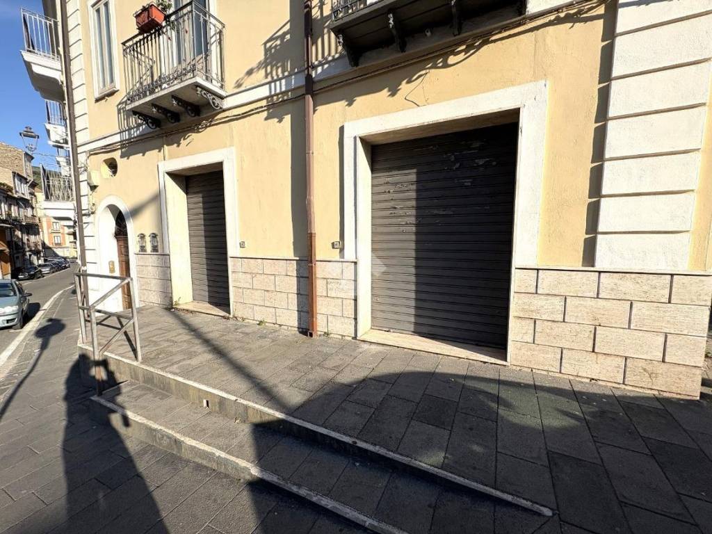 Box / garage a Lamezia terme in Piazza Giovanni Amendola, 20 - Foto 2