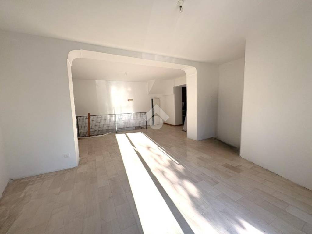 Box / garage a Lamezia terme in Piazza Giovanni Amendola, 20 - Foto 5