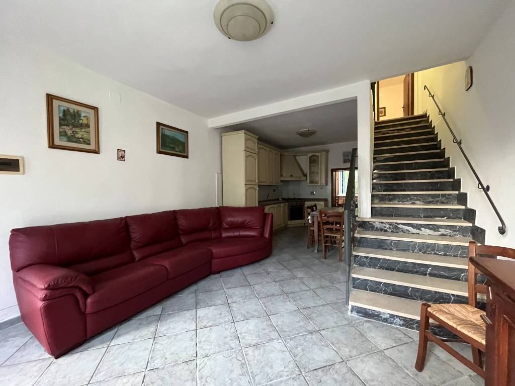 Casa indipendente a Rosignano marittimo in Piazza Giuseppe Mazzini - Foto 5