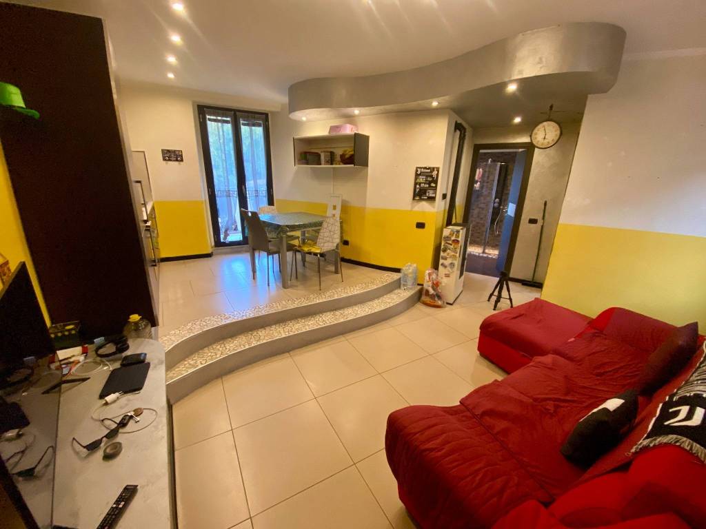 Appartamento a Vercelli in Via Leonardo Walter Manzone, 54 - Foto 2
