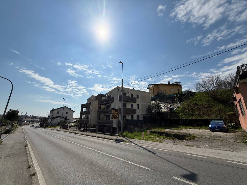 Appartamento a Cantù in Via Montello, 40 - Foto 4