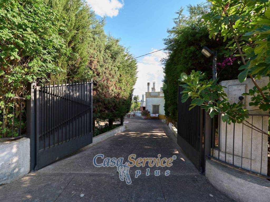 Villa a Parabita in Via Provinciale Gallipoli - Foto 4