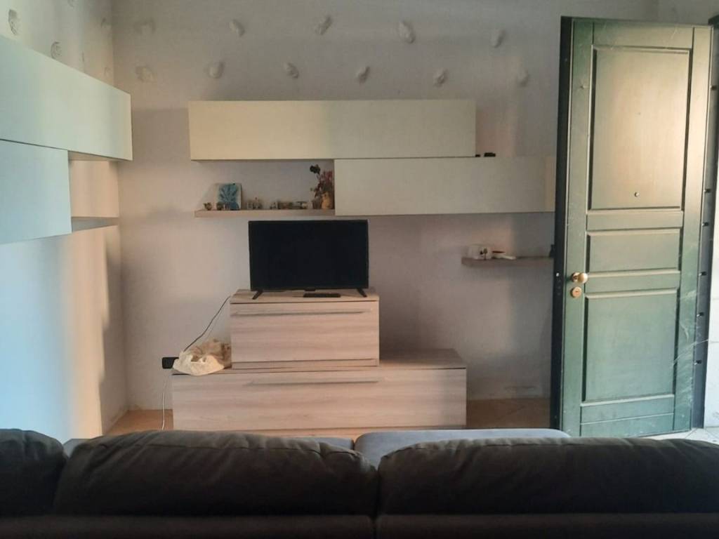Appartamento a Roncoferraro in Via Alessandro Volta, 2 - Foto 2