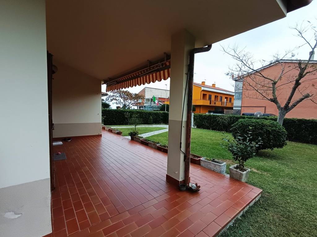 Villa a Falconara marittima in Lungomare di Rocca Priora - Foto 3