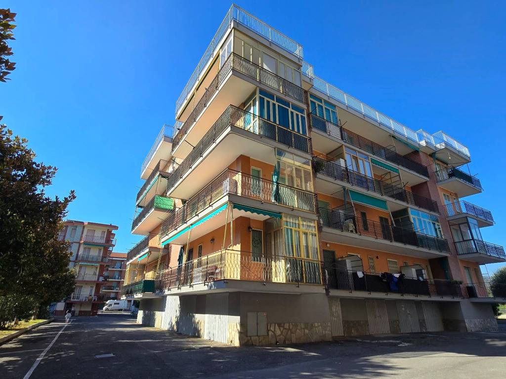 Appartamento a Borghetto santo spirito in Corso Leonardo da Vinci - Foto 5