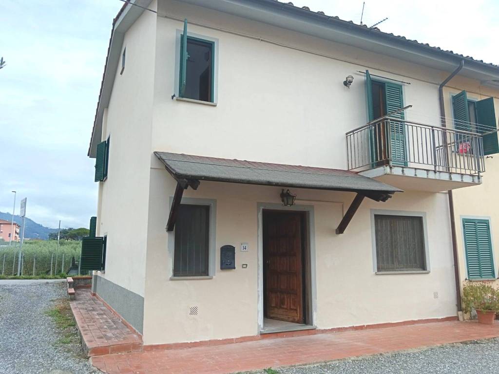 Casa indipendente a Pescia in Via di Zei - Foto 2