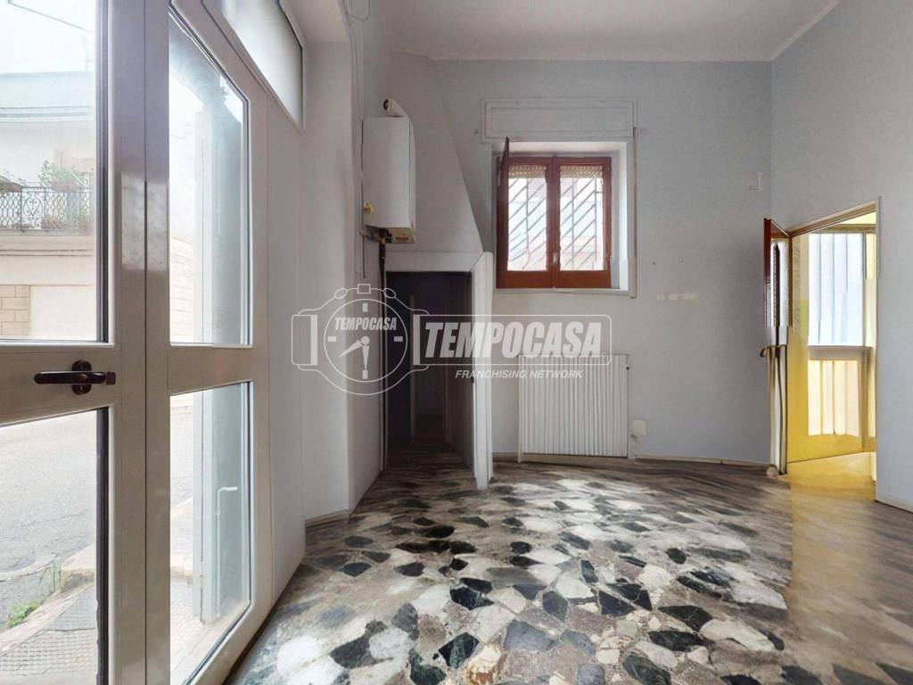 Casa indipendente a Conversano in Via Alessandro Manzoni - Foto 4