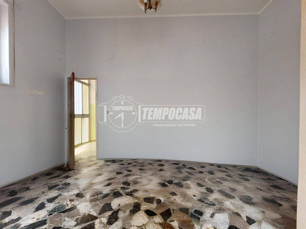 Casa indipendente a Conversano in Via Alessandro Manzoni - Foto 5