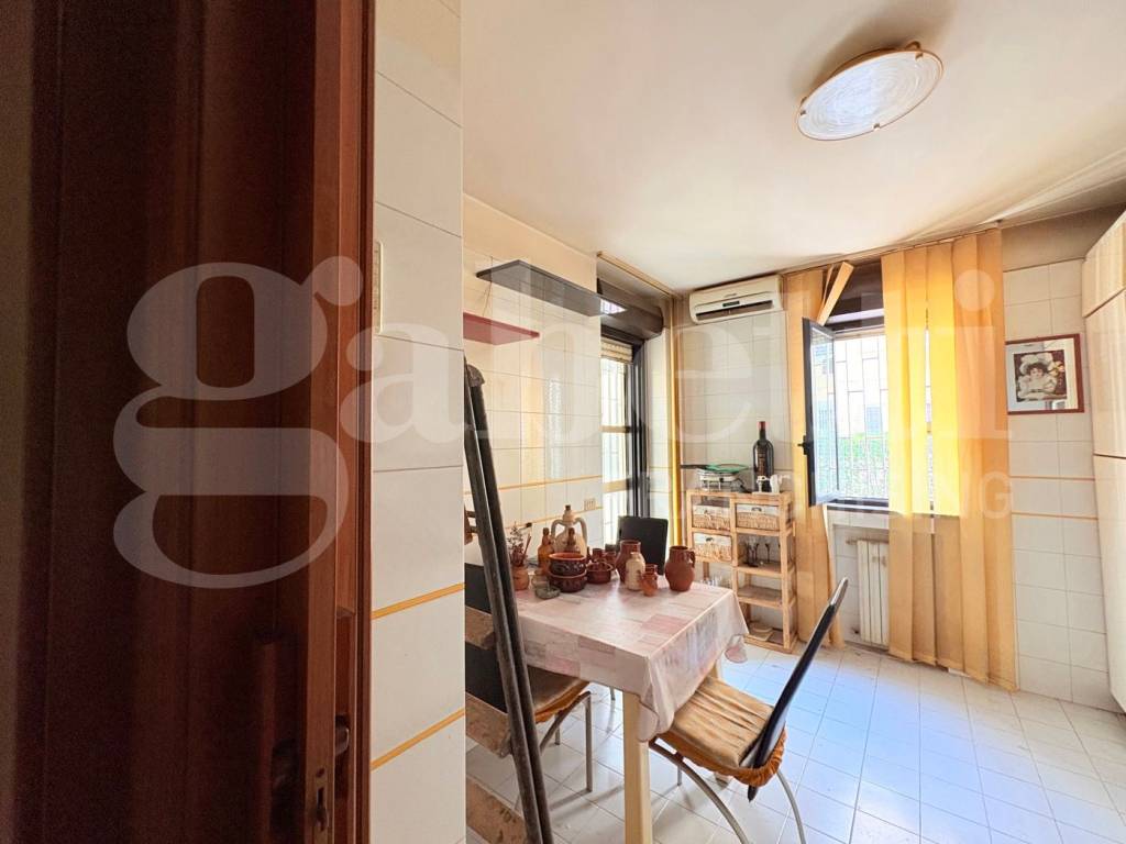 Appartamento a Bari in VIA PEUCETIA, 78 - Foto 4