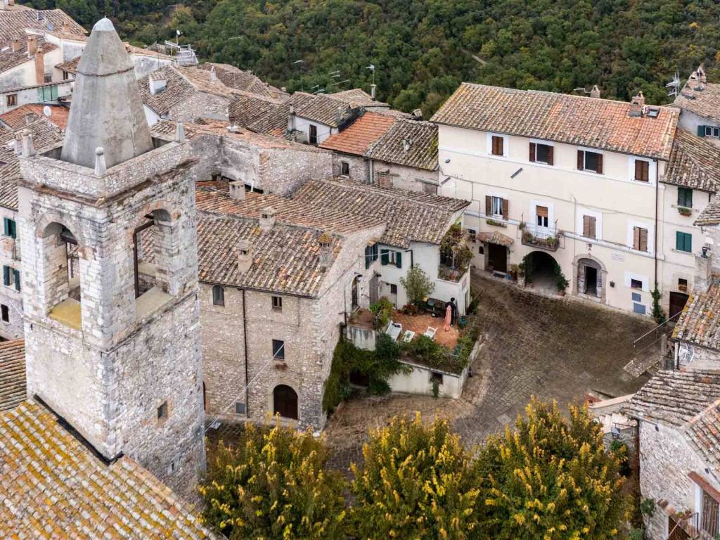 Appartamento a Stroncone in Piazza della Torre - Foto 2