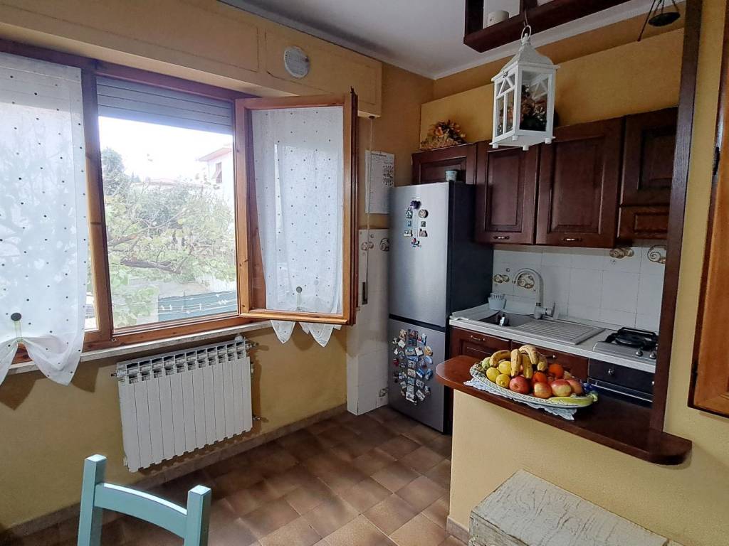 Appartamento a Rosignano marittimo in Via Guido Gozzano - Foto 4