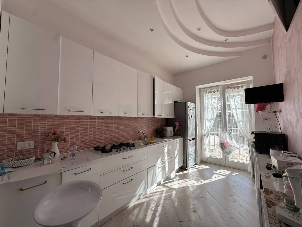 Appartamento a Salerno in Via Dei Greci, 142 - Foto 2