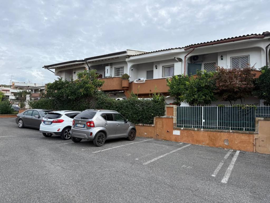 Villa a Santa marinella in Via Milano, 13 - Foto 5