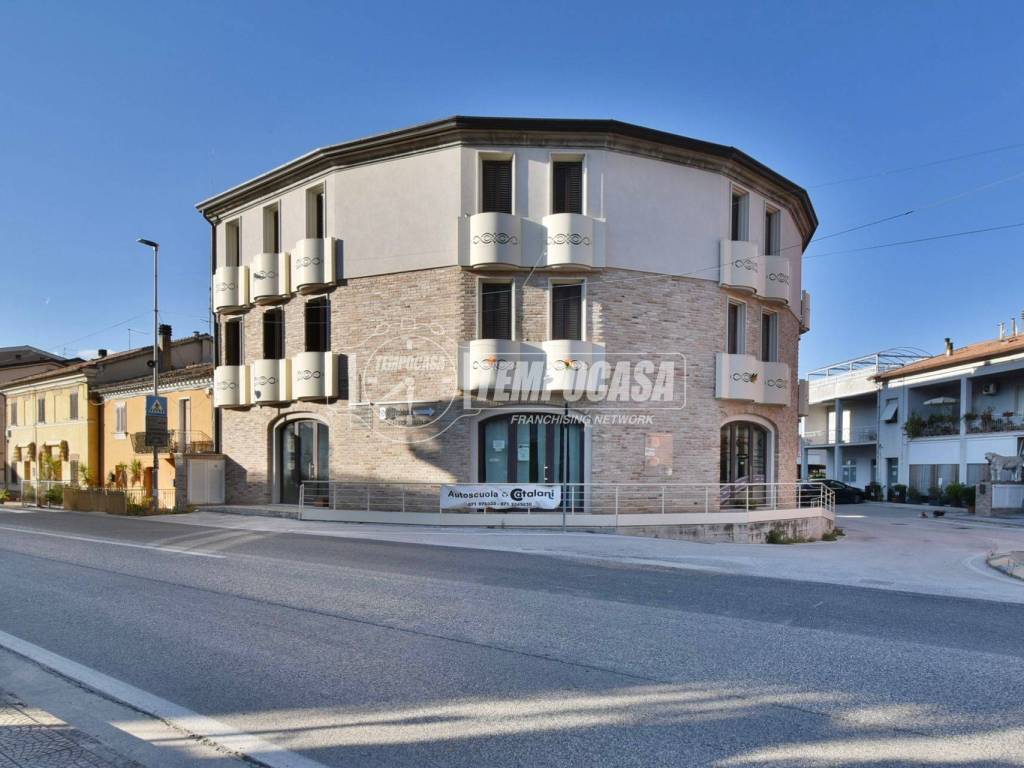 Appartamento a Loreto in Via Giosuè Carducci 3 - Foto 3