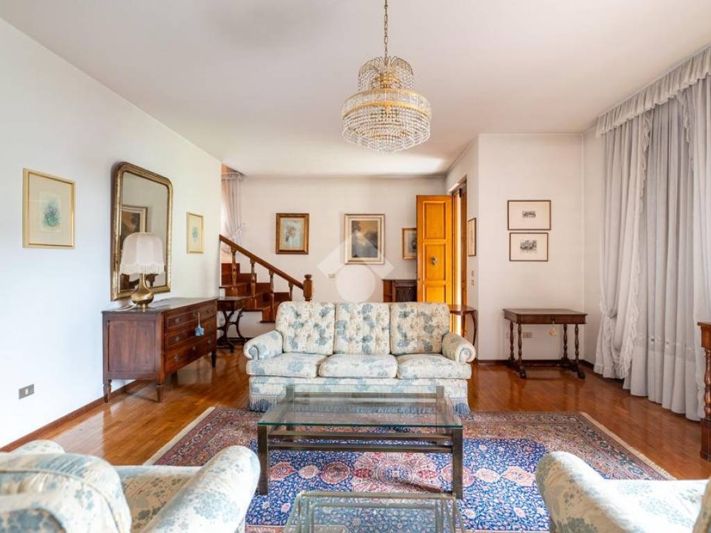 Villa a Villafranca di verona in Via Luigi Prina - Foto 5