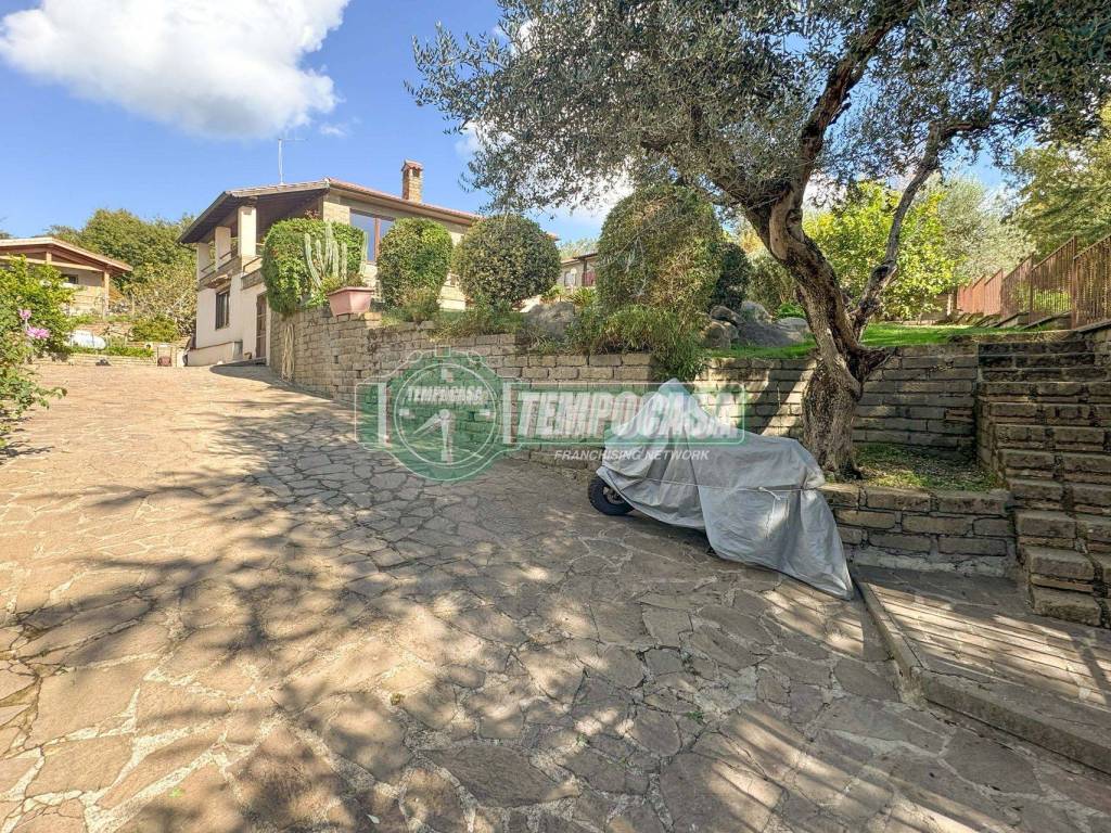 Villa a Trevignano romano in Via dalla Chiesa Carlo Alberto - Foto 5