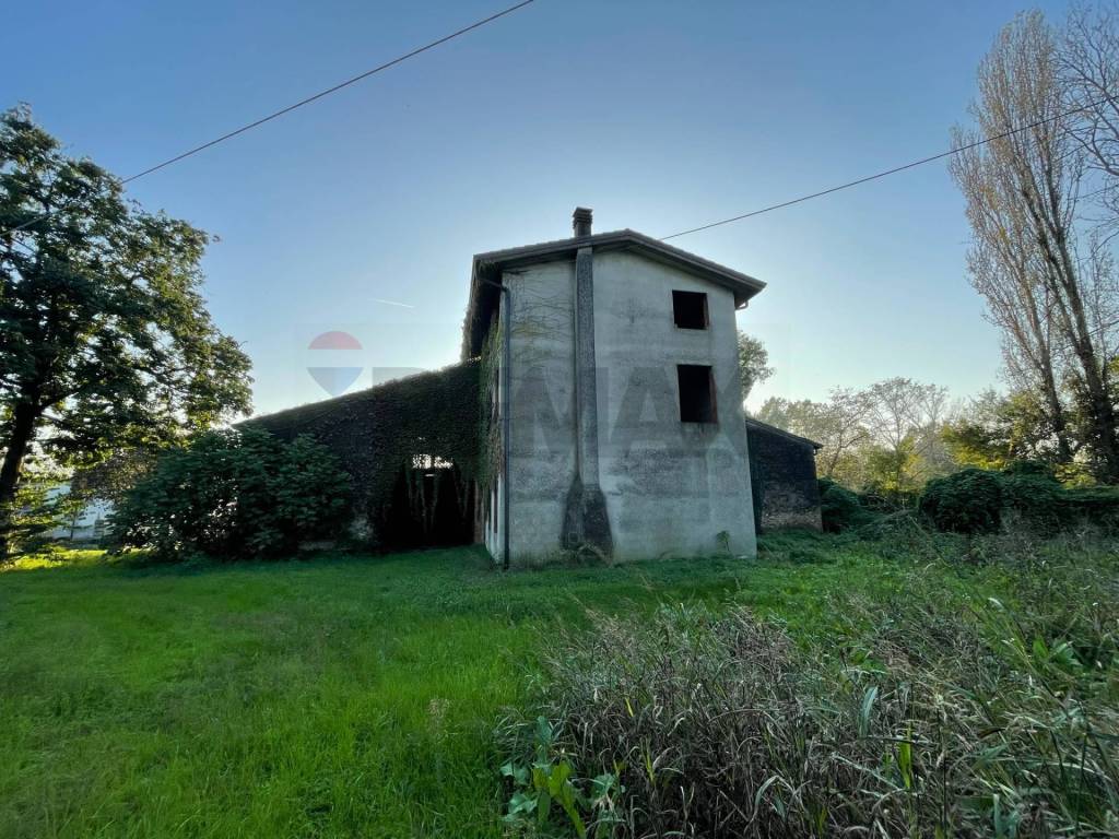 Rustico / casale a Goito in SP17 - Foto 2