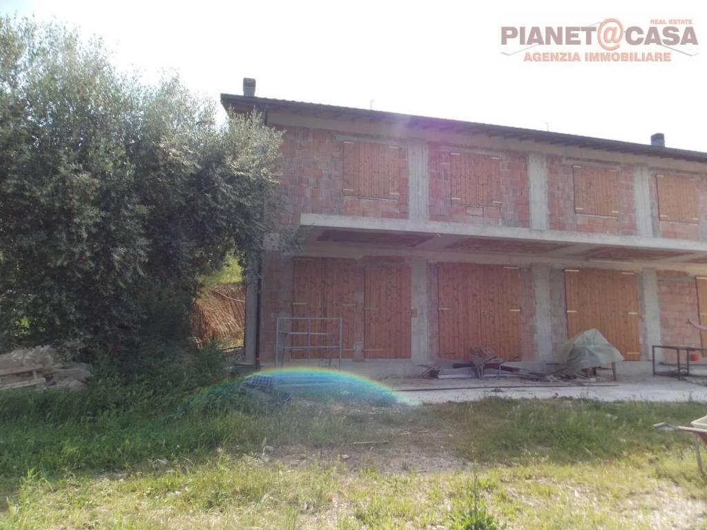 Villa a Colli del tronto in Via Delle Vivare - Foto 5
