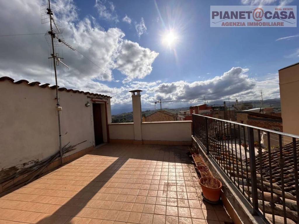 Villa a Monsampolo del tronto in Piazza Roma - Foto 4