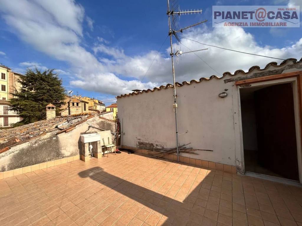 Villa a Monsampolo del tronto in Piazza Roma - Foto 5