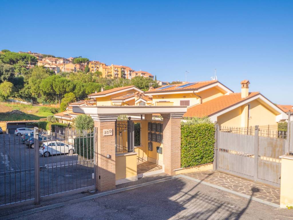 Villetta a schiera a Monte porzio catone in Via Romoli, 23 - Foto 2