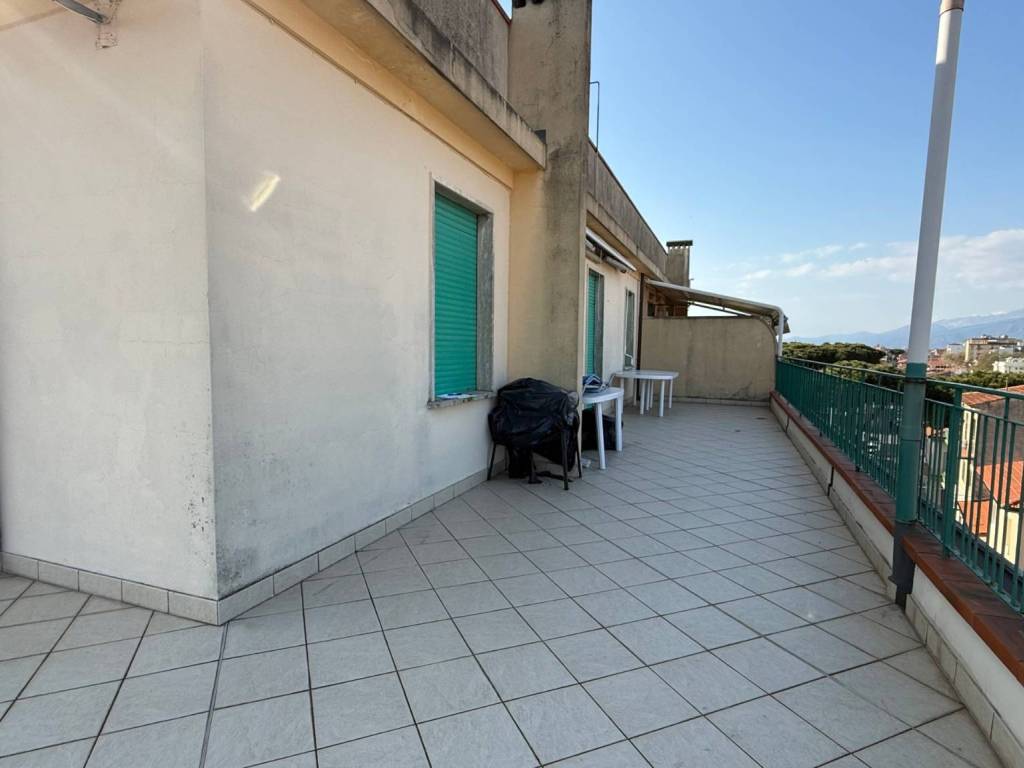 Attico / mansarda a Viareggio in VIA GIACOMO PUCCINI - Foto 5