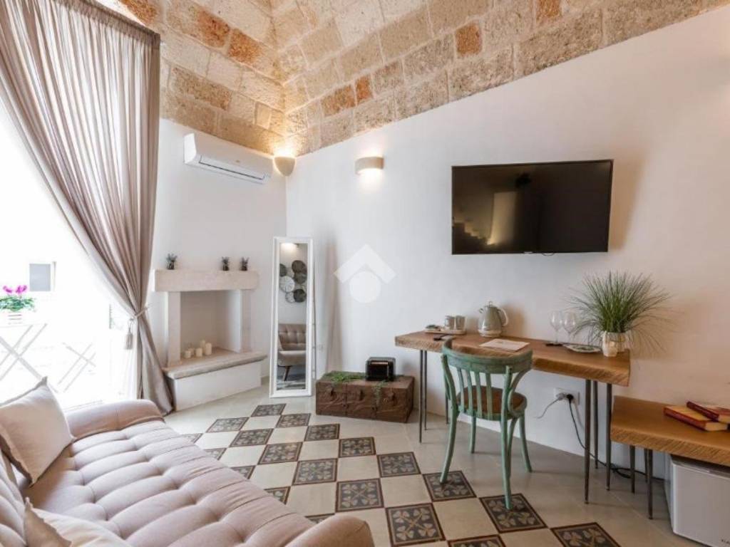 Casa indipendente a Polignano a mare in Via Nicola D'Aprile, 44 - Foto 2