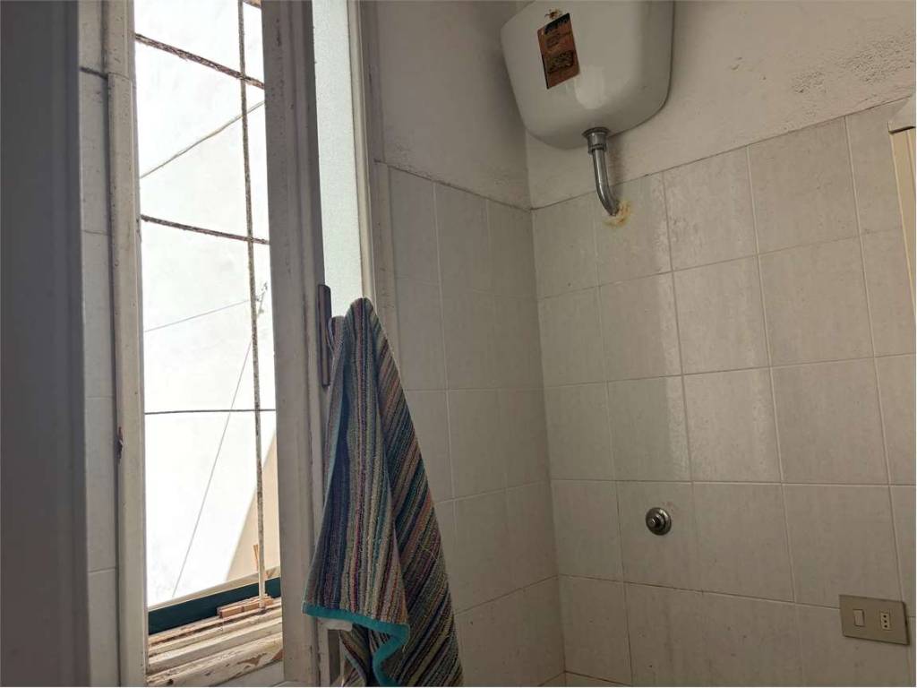 Appartamento a Livorno in Via di Salviano - Foto 4