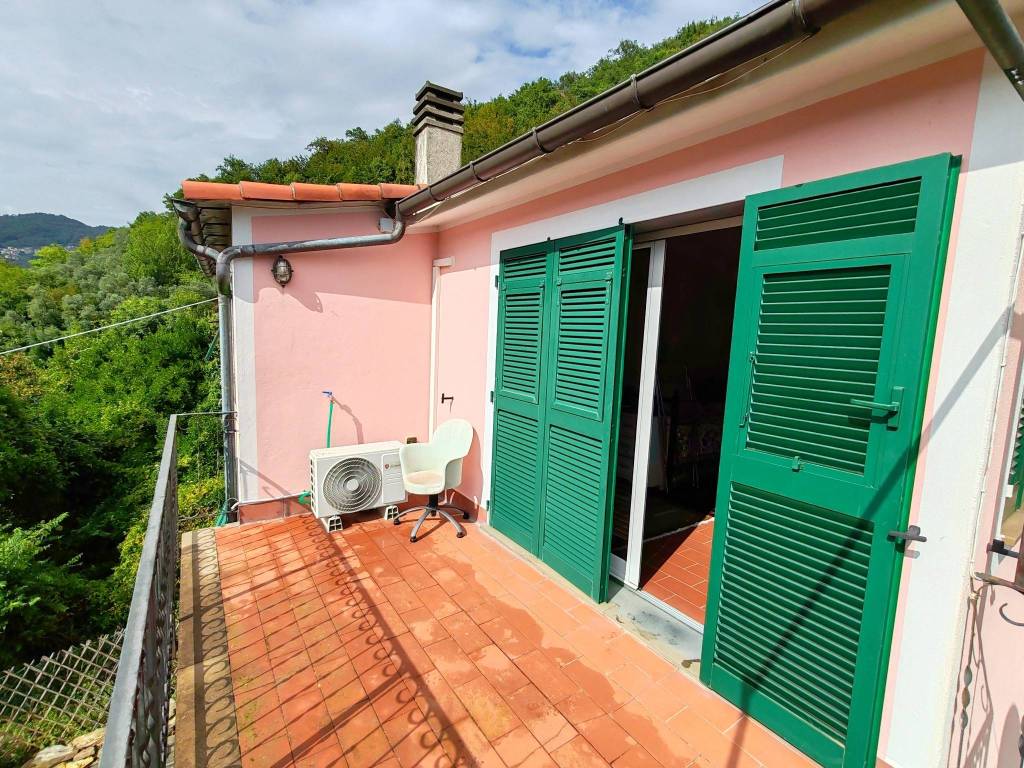 Casa indipendente a Avegno in Strada Provinciale di Uscio - Foto 4