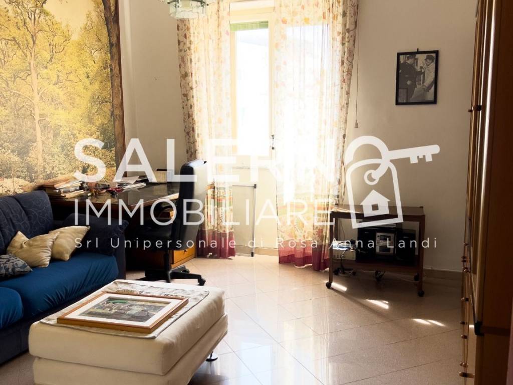 Appartamento a Salerno in Via Giovan Bernardo Lama, 15 - Foto 2