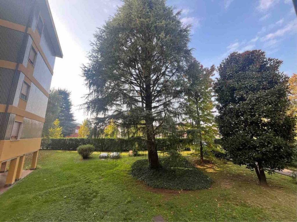Appartamento a Saronno in Via Giuseppe Frua, 79 - Foto 3