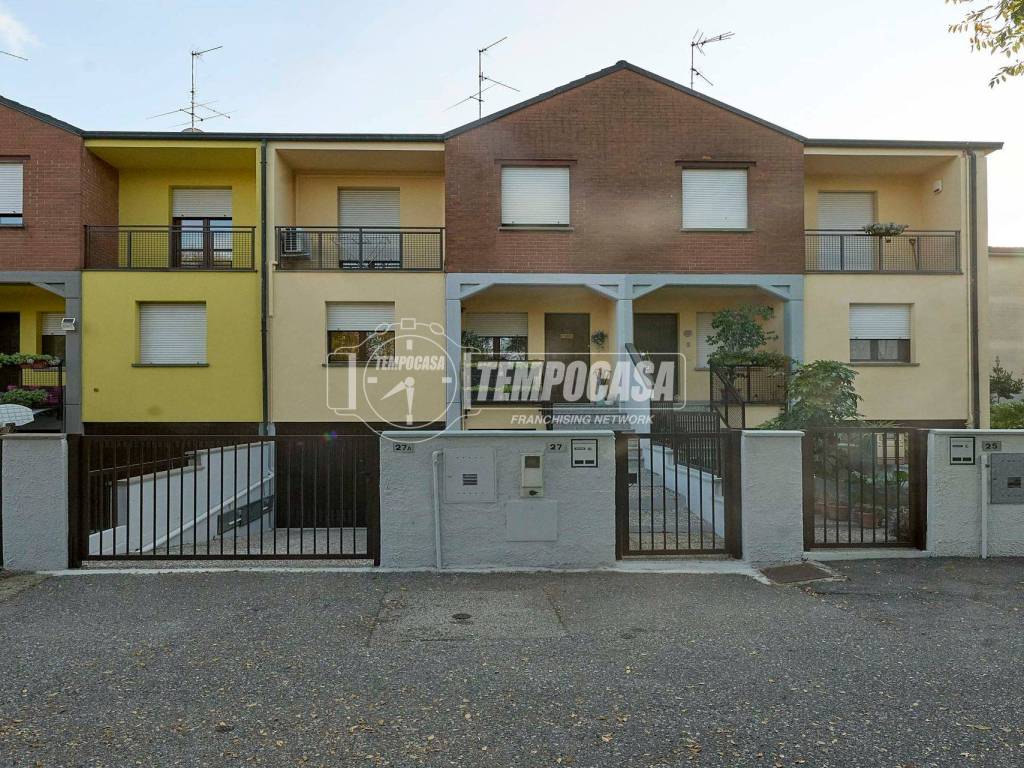 Villetta a schiera a Cremona in Via Bissolina, San Felice - Foto 2