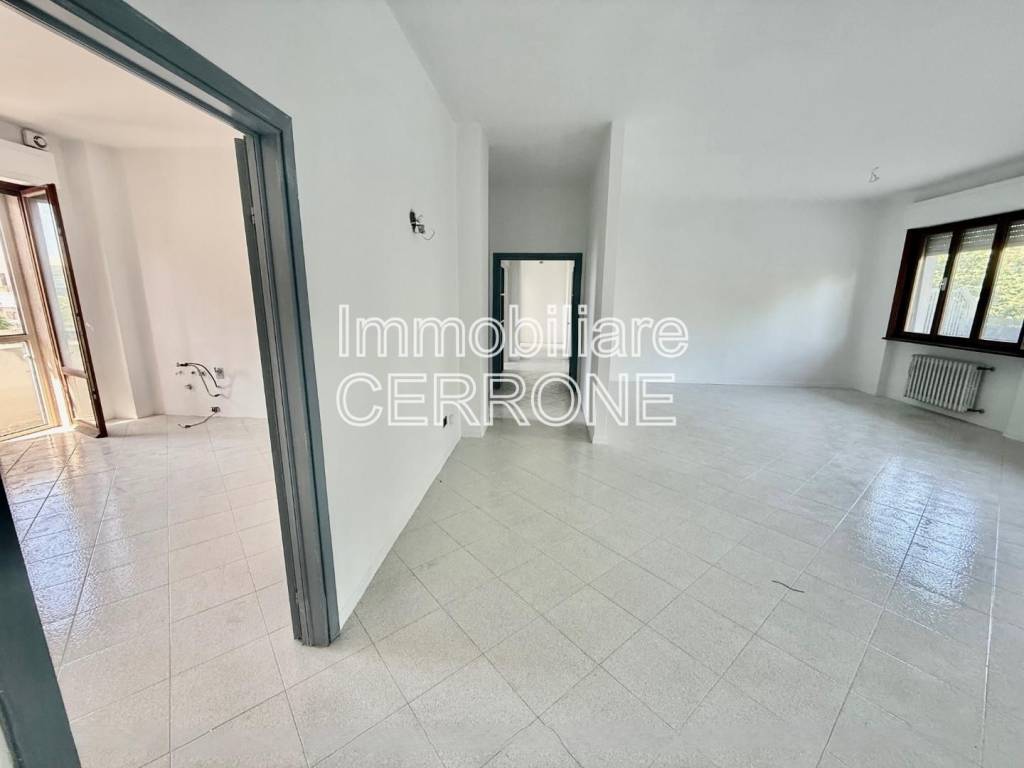 Appartamento a Cecina in Via Giuseppe Verdi - Foto 2