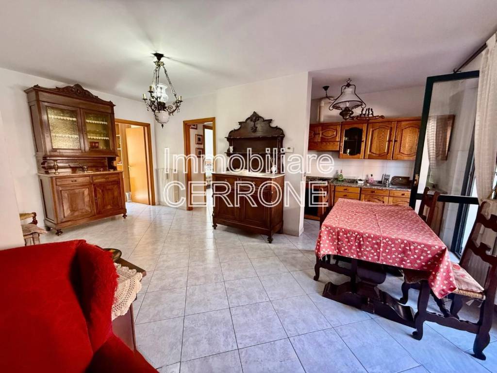 Appartamento a Cecina in Via Leonardo da Vinci - Foto 4