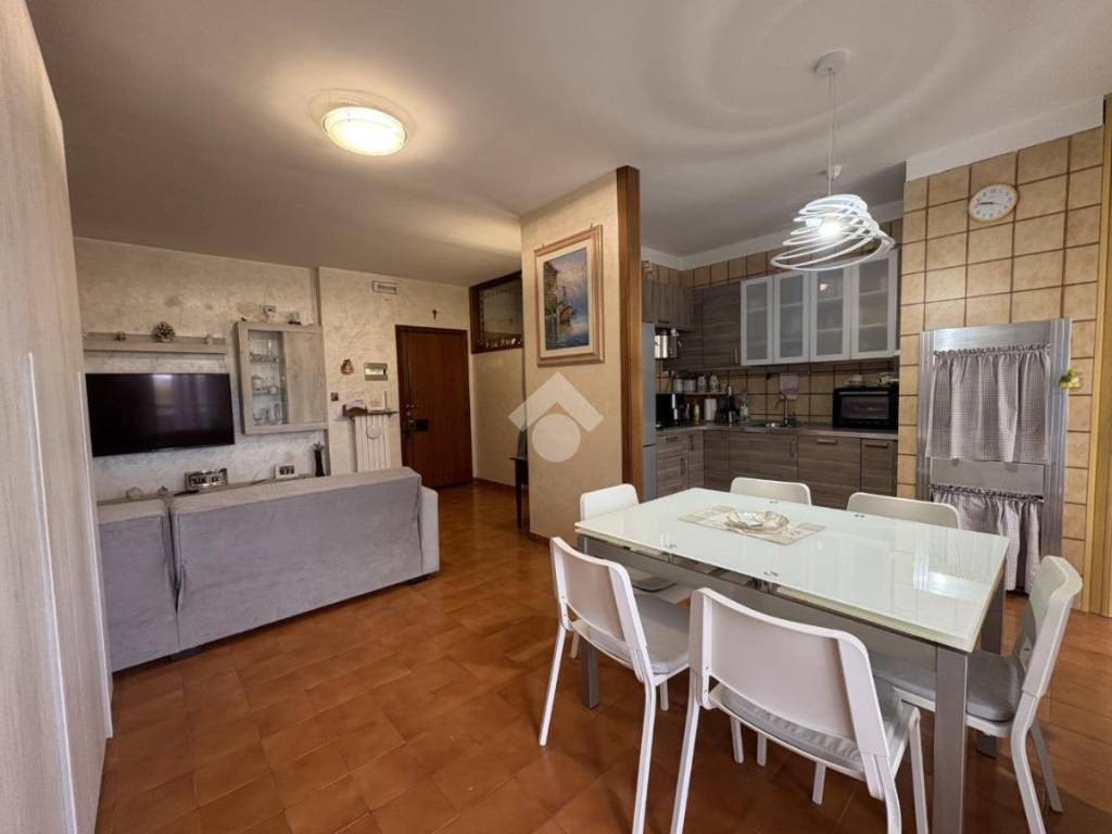 Appartamento a Polignano a mare in Via Ugo la Malfa, 26 - Foto 2