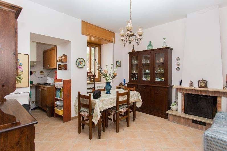 Casa indipendente a Sant'angelo a cupolo in Via della Valle - Foto 2