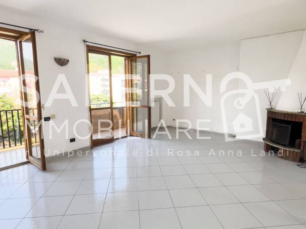 Appartamento a Salerno in Via Quintino di Vona, 13 - Foto 2