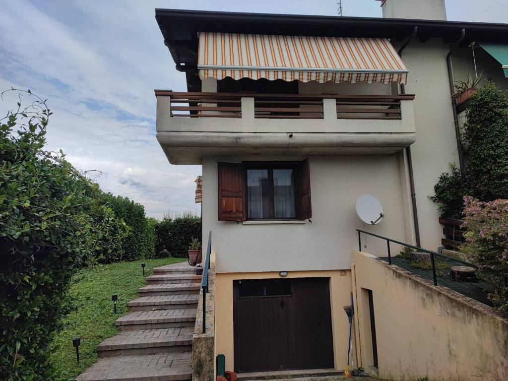 Villa a Porcia in Via Umbria, 7 - Foto 3