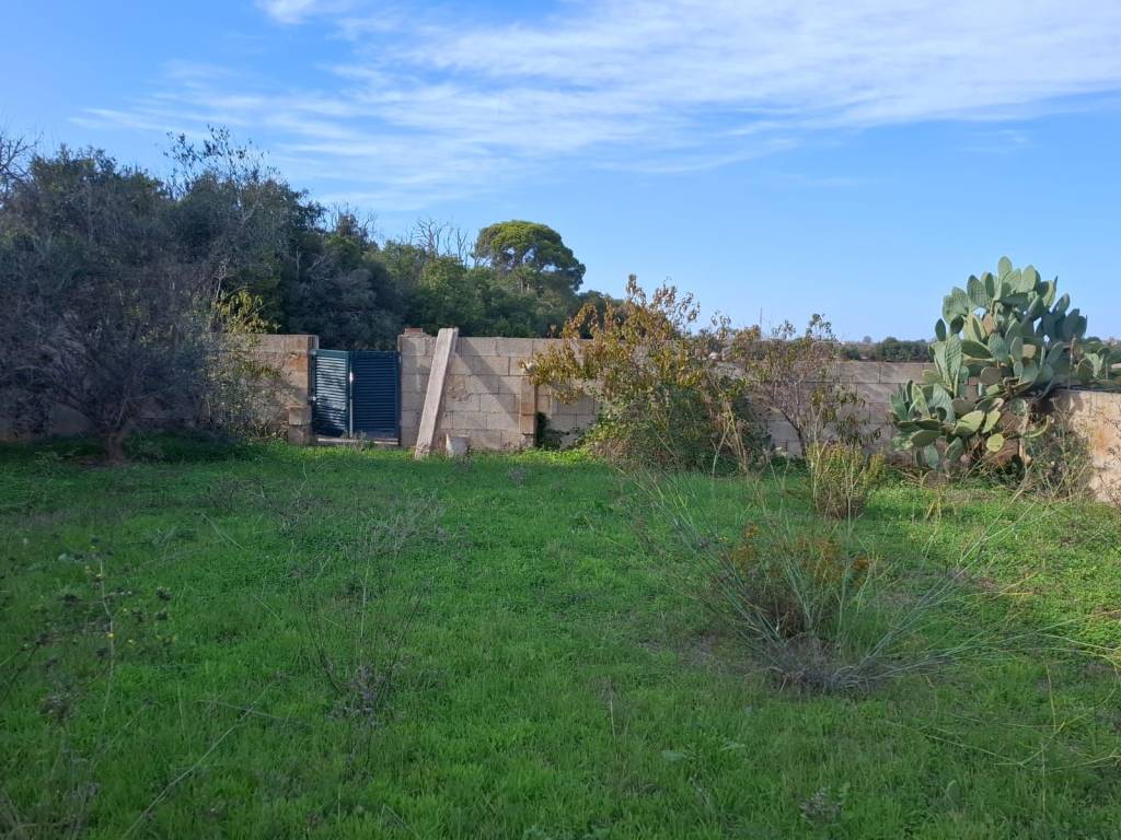 Terreno a Castrignano del capo in Via Andrea Mancarella - Foto 3