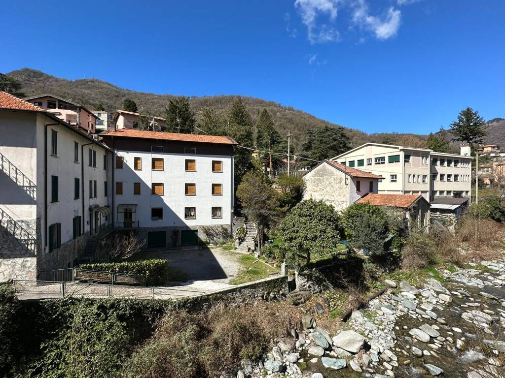 Casa indipendente a Asso in Via E. Romagnoli, 48 - Foto 3