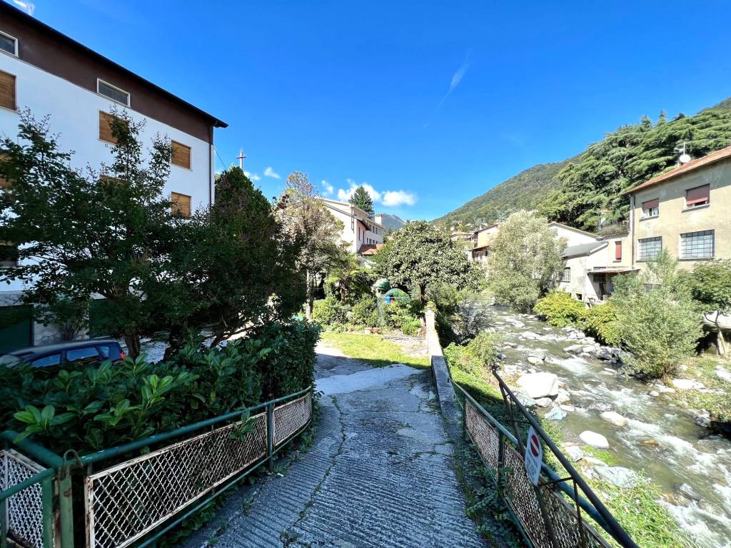 Casa indipendente a Asso in Via E. Romagnoli, 48 - Foto 5